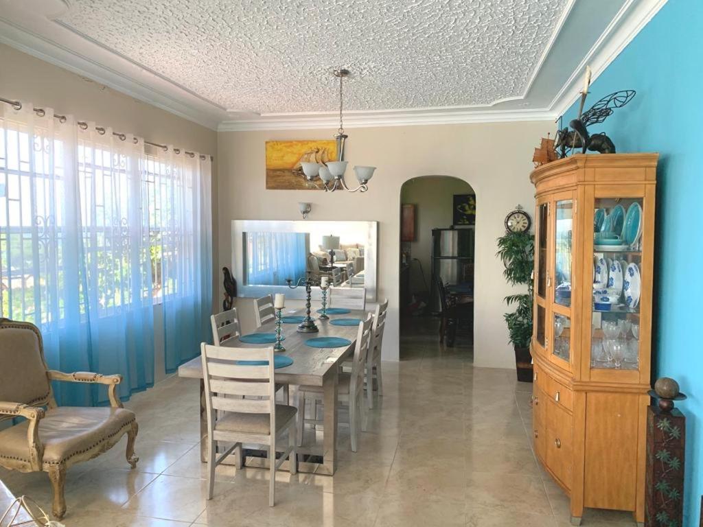 Bella Vista Vacation Apartamento Montego Bay Exterior foto